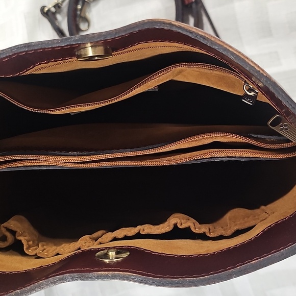 Patricia Nash Rich Brown Leather/ Gold Inlay - Picture 4 of 6